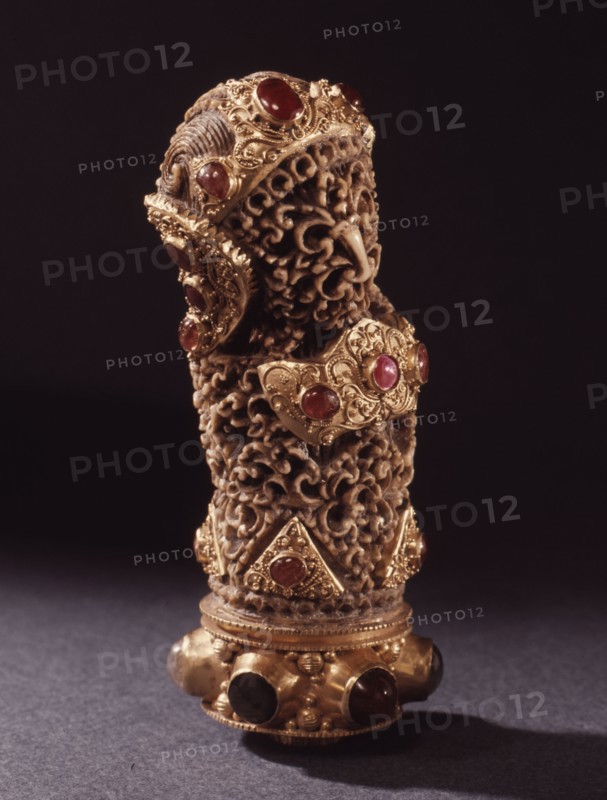 Ivory kris handle