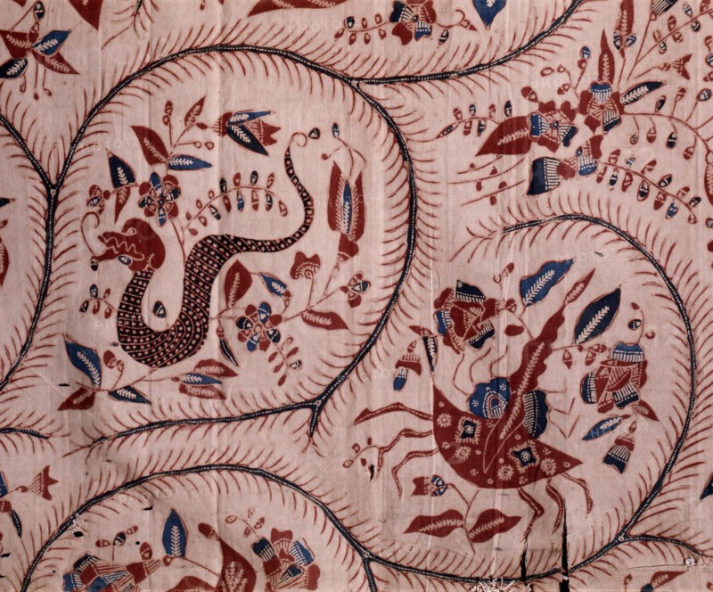A batik sarong with Water Pictures design using the positive technique