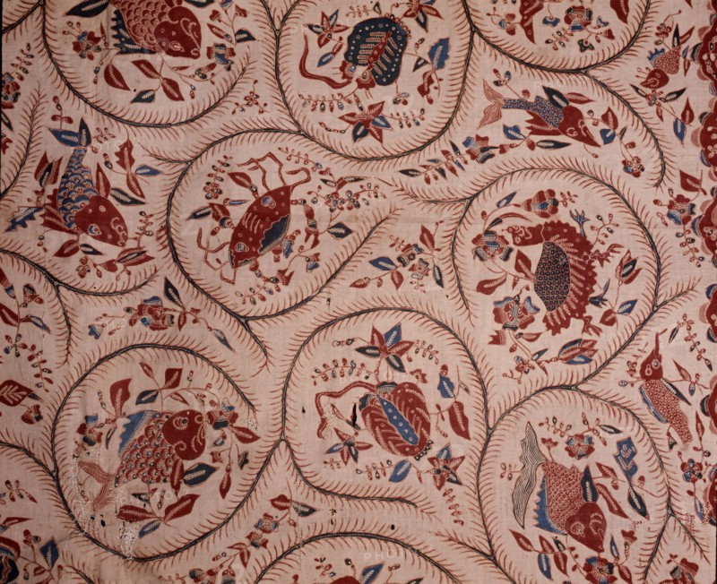 A batik sarong with Water Pictures design using the positive technique
