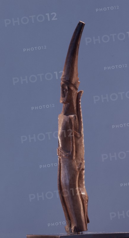 Amulets were used by the Ngaju and neighbouring Dayak peoples to ward off enemies, provide protection in war, and to bring good fortune and health