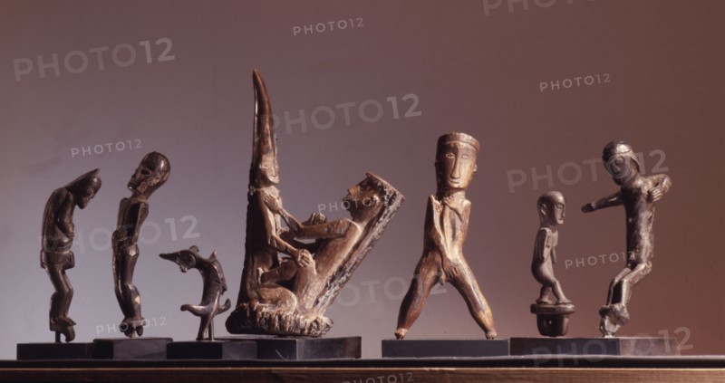 Amulets were used by the Ngaju and neighbouring Dayak peoples to ward off enemies, provide protection in war, and to bring good fortune and health