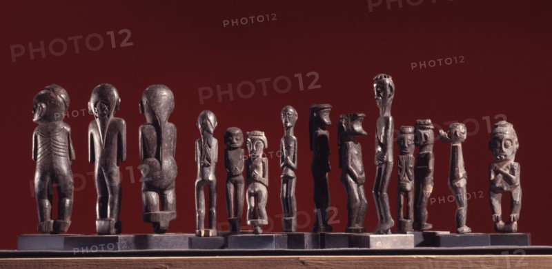 Amulets were used by the Ngaju and neighbouring Dayak peoples to ward off enemies, provide protection in war, and to bring good fortune and health