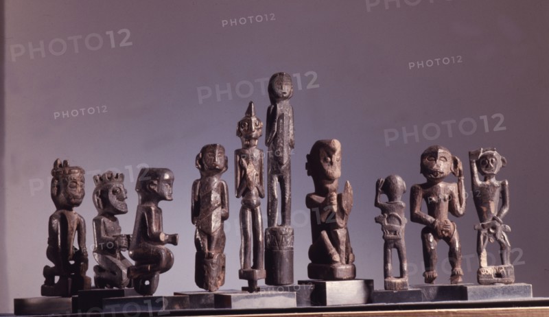 Amulets were used by the Ngaju and neighbouring Dayak peoples to ward off enemies, provide protection in war, and to bring good fortune and health