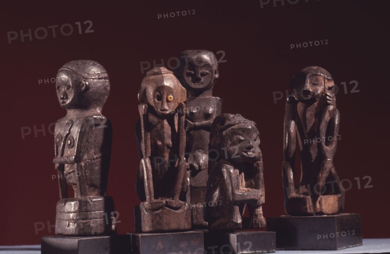 Amulets were used by the Ngaju and neighbouring Dayak peoples to ward off enemies, provide protection in war, and to bring good fortune and health