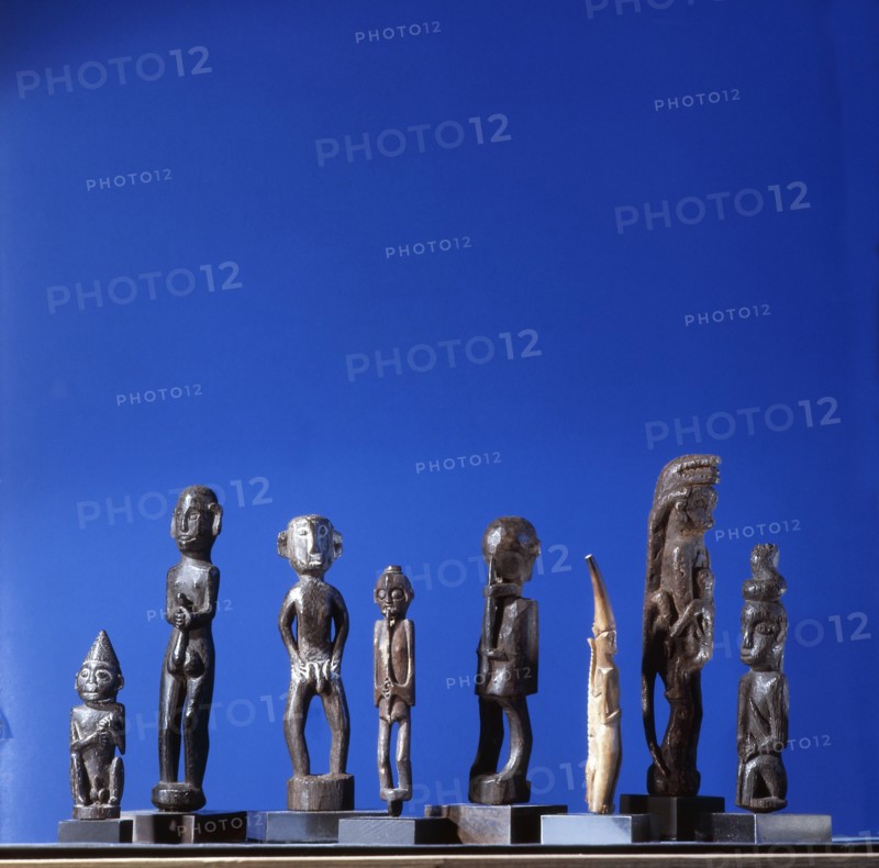 Amulets were used by the Ngaju and neighbouring Dayak peoples to ward off enemies, provide protection in war, and to bring good fortune and health