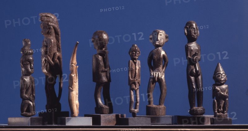 Amulets were used by the Ngaju and neighbouring Dayak peoples to ward off enemies, provide protection in war, and to bring good fortune and health