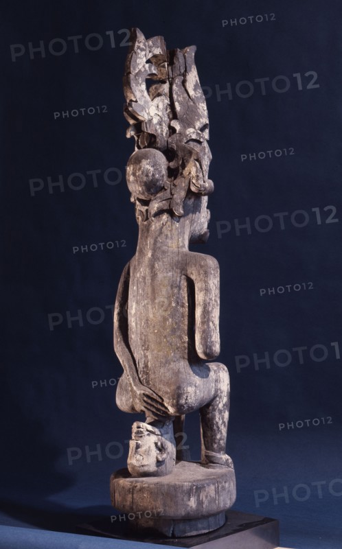 Figurative post, sometimes known as a hampatong