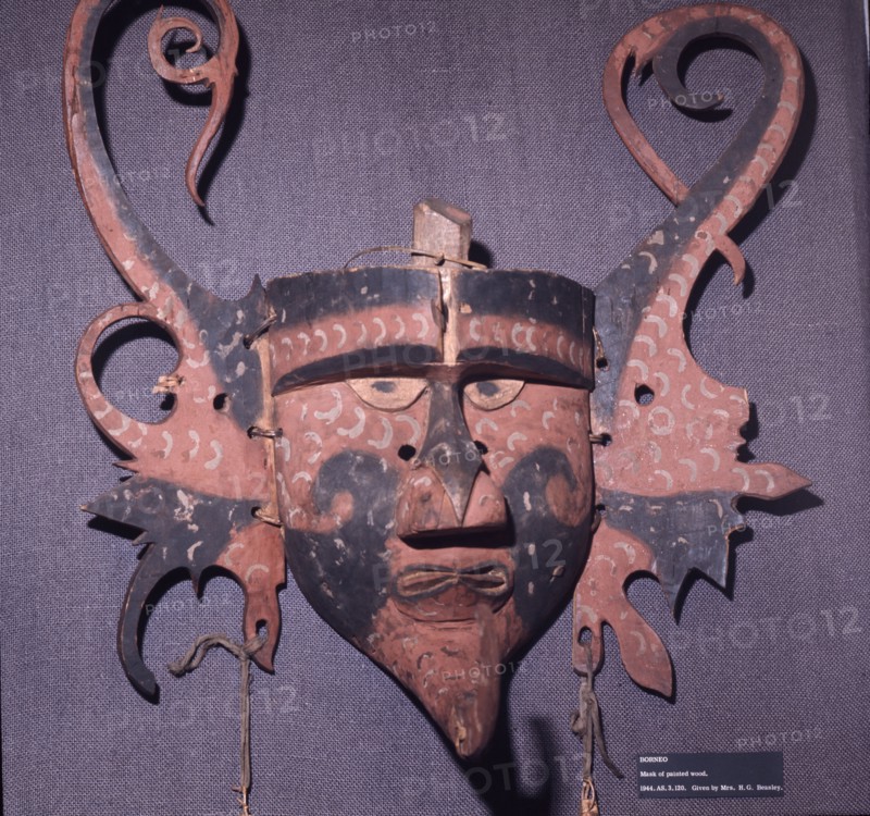 Mask known as hudo worn by Kenyah shaman in dances to contact spirits