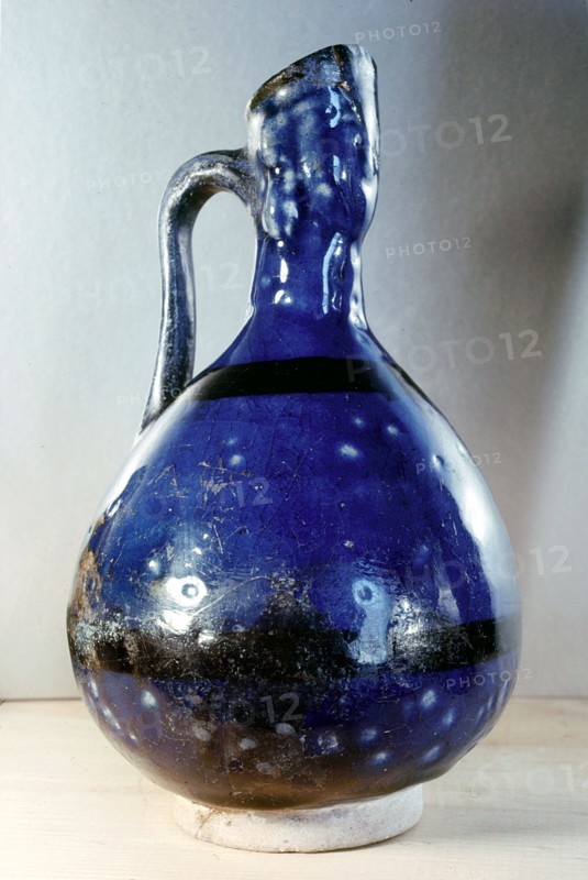 Sherbet jar with a top in the shape of a female head
