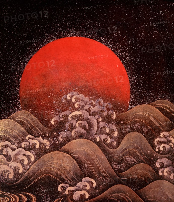 Lacquer screen with sun and sea design (detail)