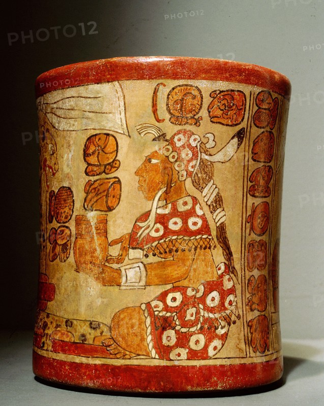 Polychrome waisted cylindrical vase with Palace Scene