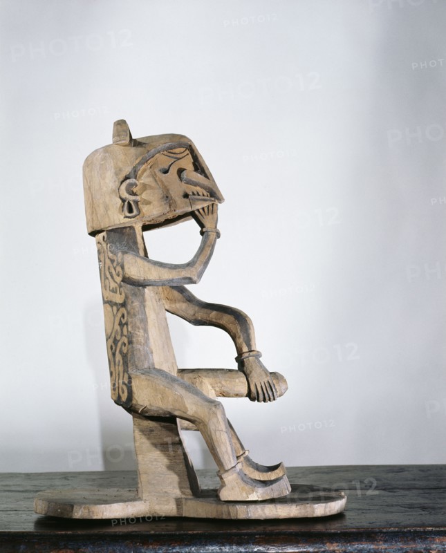 Ithyphallic ancestral figure in a version that is associated with the cult of the skull and is commonly known as korwar