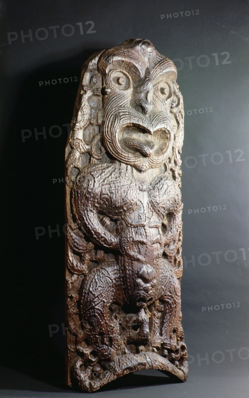 Side panel, poupou, depicting an ancestor, from a village meeting house
