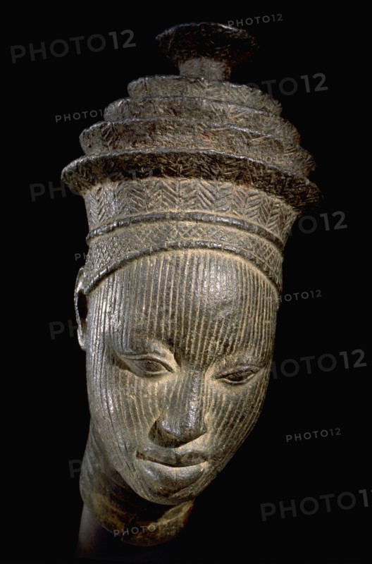 A miniature head rom an ancestral shrine