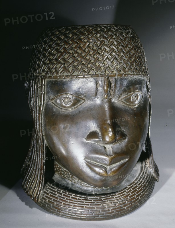 A head of an Oba (Benin king) from an ancestral shrine