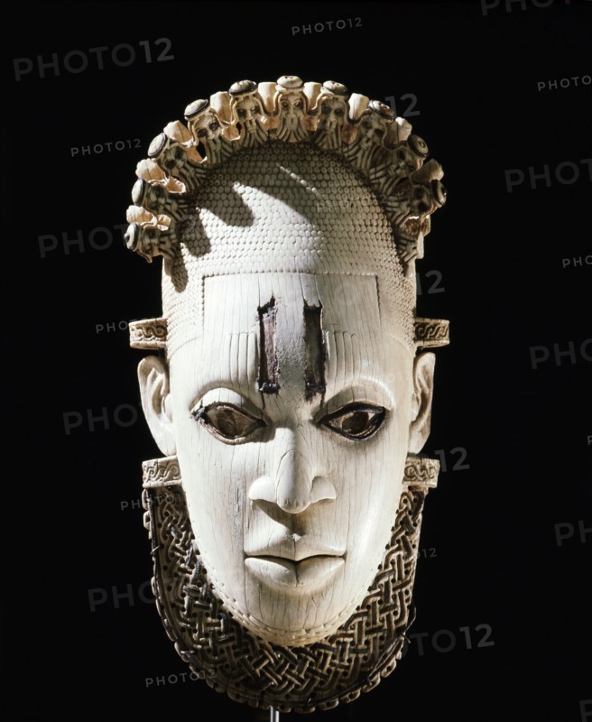An ornamental hip mask