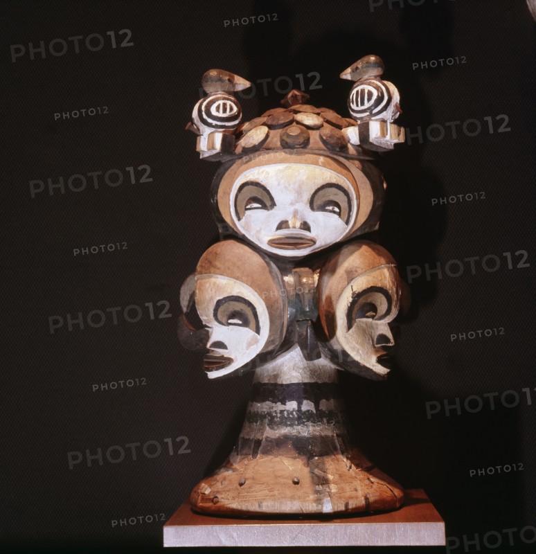 Multiple faced ungulali headdress, surmounted by a cluster of birds, an ambivalent symbol of life and fertility but also of death and sacrifice