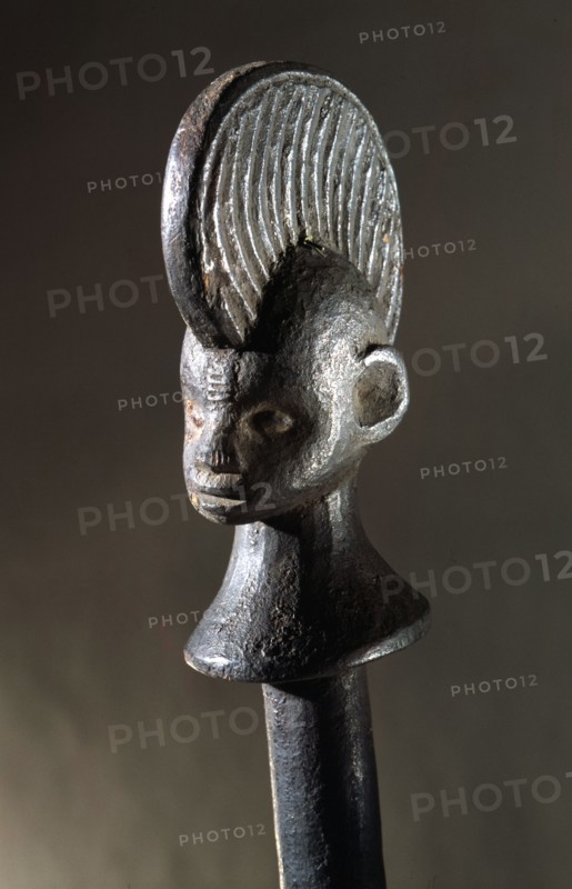 Wooden calabash stopper representing the head of a young unmarried Igbo woman