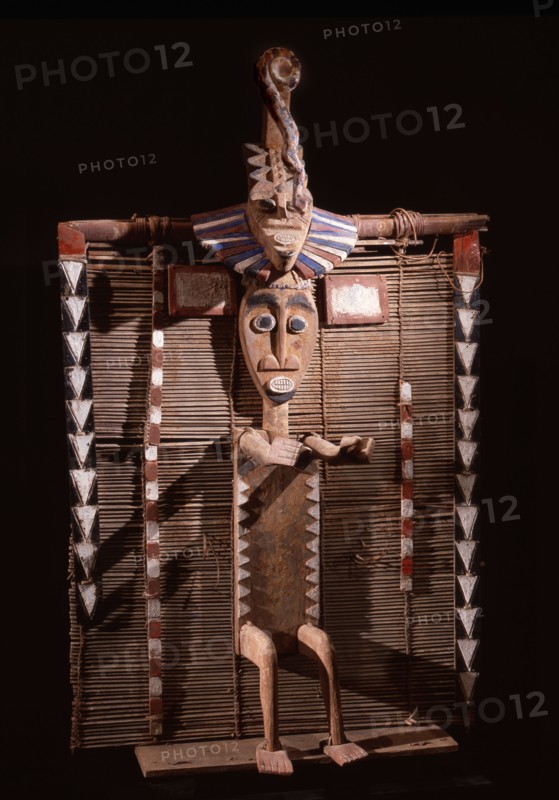Screen known as nduen fobara, the forehead of the dead