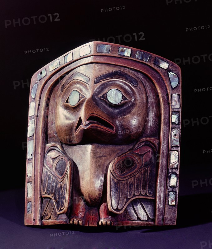 Frontlet worn by a chief attached to his headdress