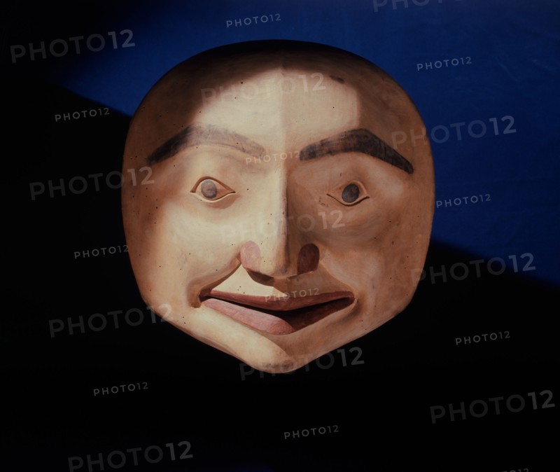 A mask, said to represent the moon