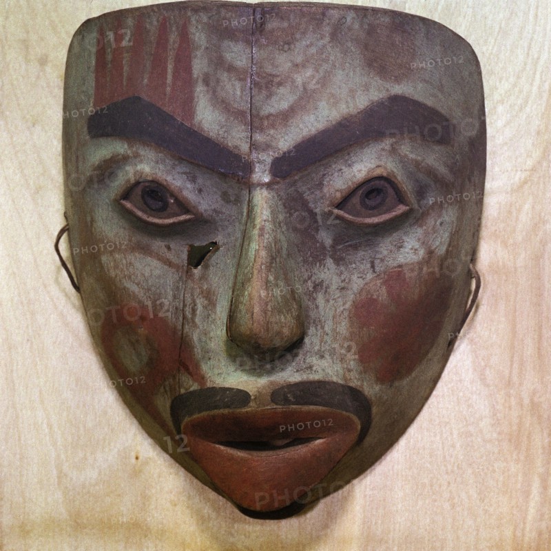 Mask in the form of a human face