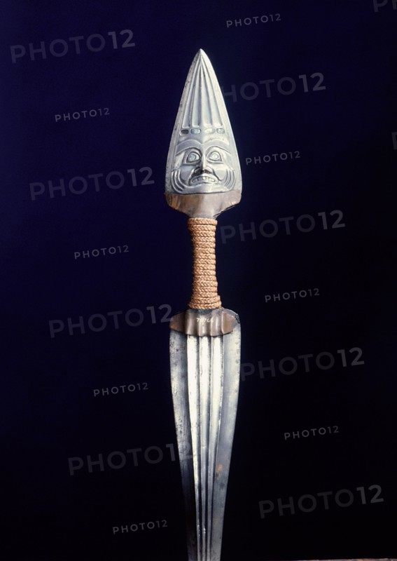 Chiefs double headed fighting knife