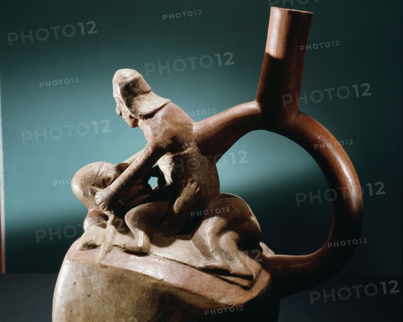 Stirrup spouted vessel depicting fellatio