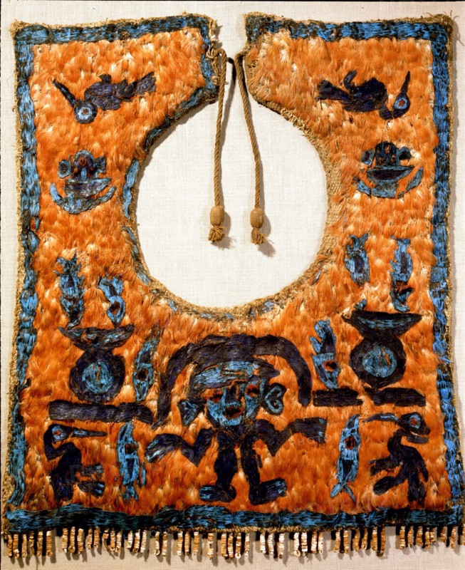 Ceremonial poncho made of featherwork
