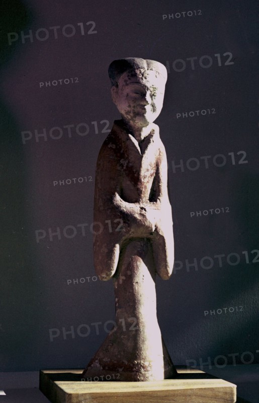 Tomb figure of a woman