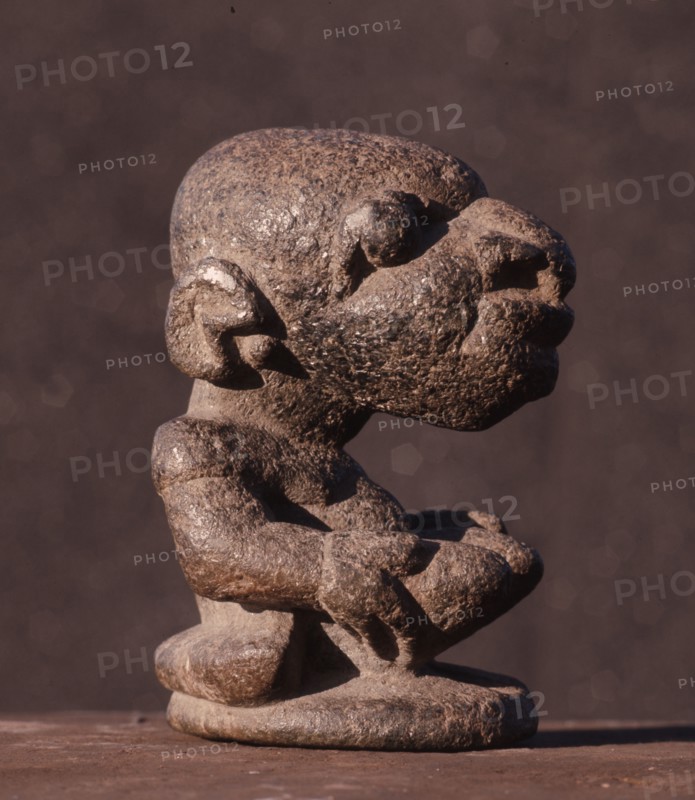 The original use of these stone figures, also called Mahan Yafe, is unknown