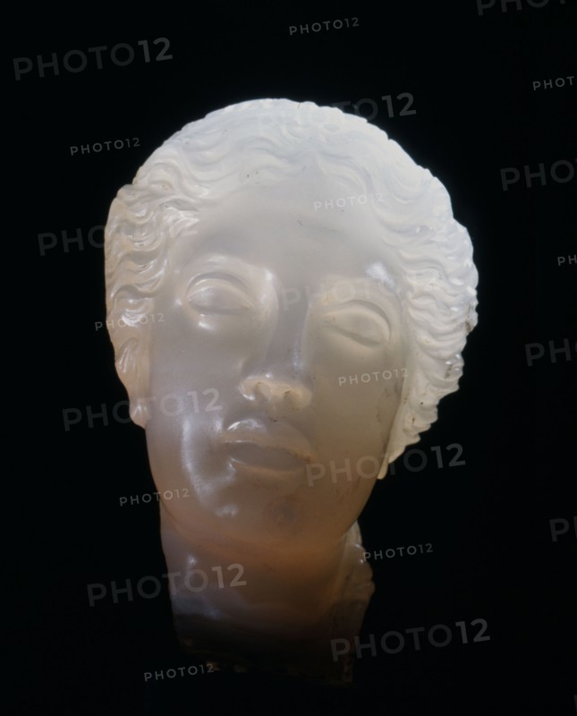 Head of a goddess or princess