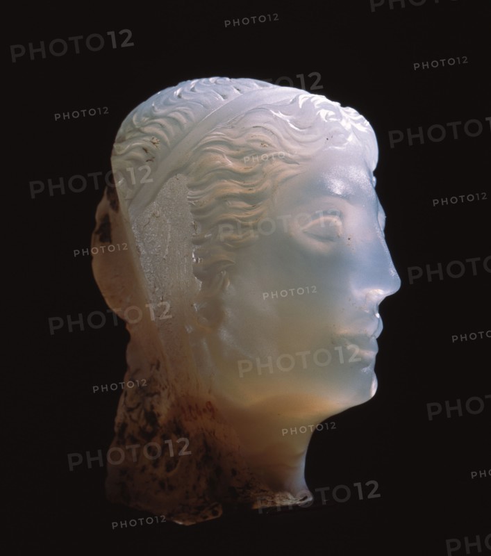 Head of a goddess or princess
