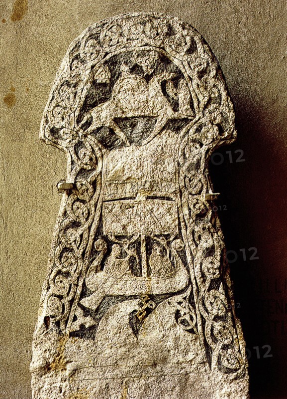 Picture stone