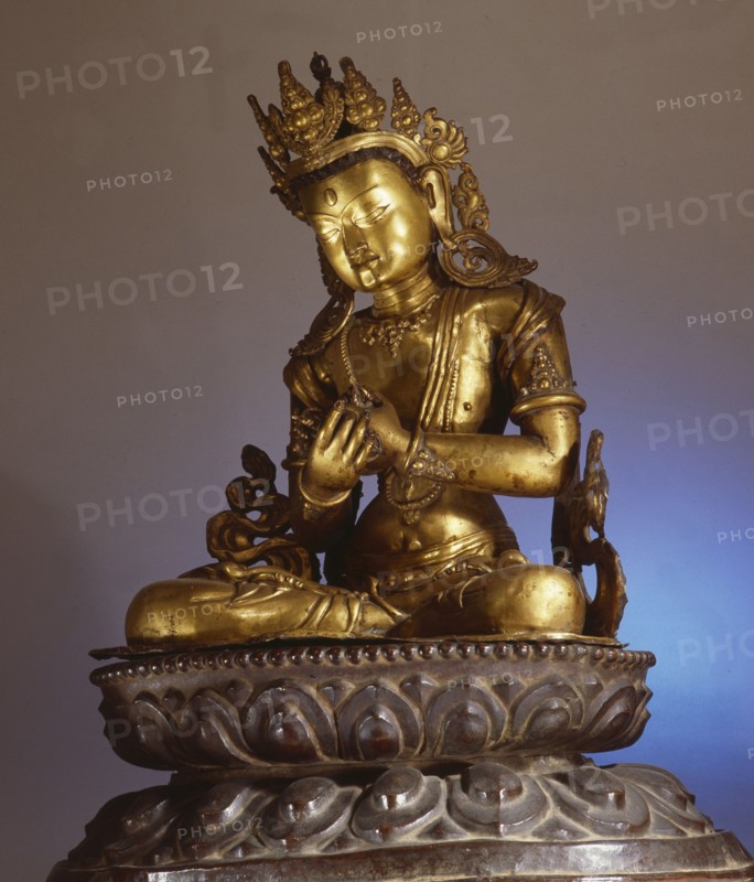 A statue, possibly of Vajradhara, the Supreme Buddha