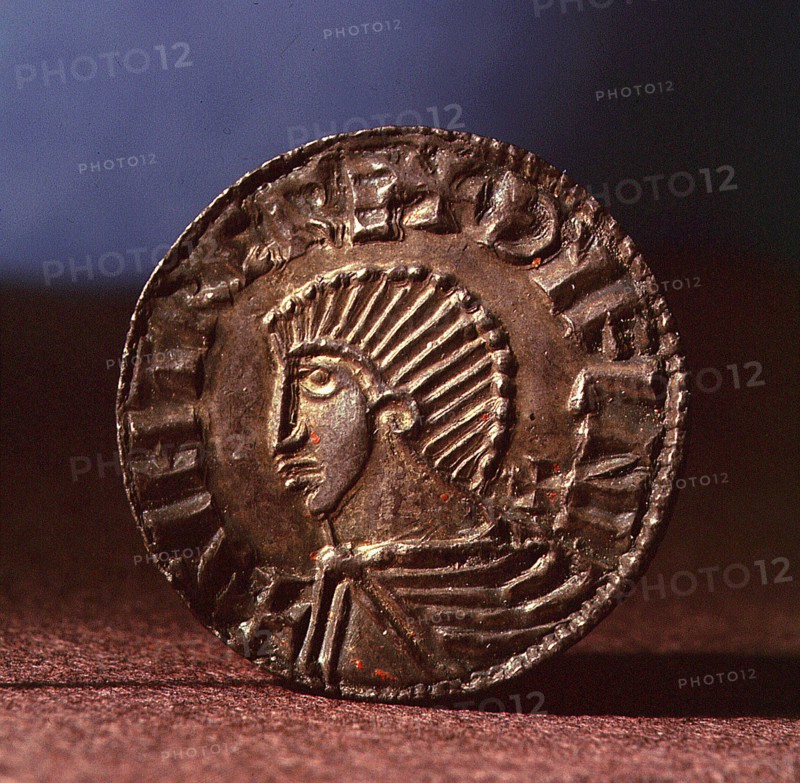 Silver penny of Sithrick of Dublin imitating the Long Cross penny of Ethelred II