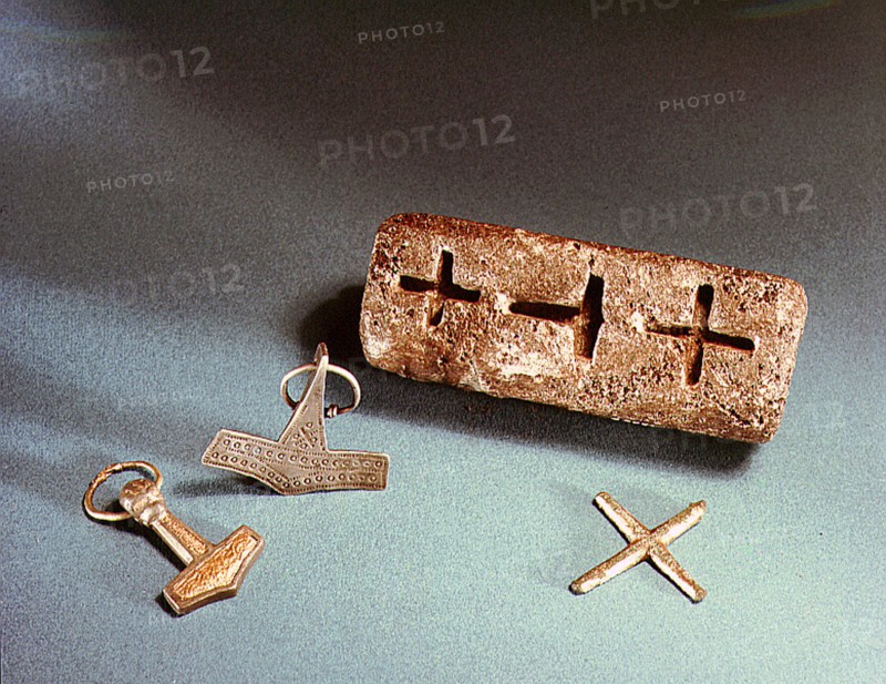 Smiths mould for casting both Christian crosses and Thors hammers