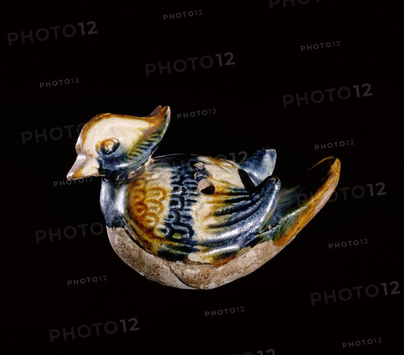 A water dropper in the form of a mandarin duck