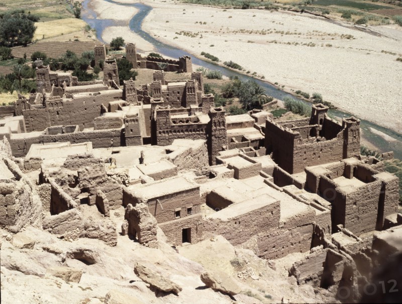 Ait Ben Haddou a striking example of a "ksar", a fortified city composed of earthen buildings surrounded by high defensive walls