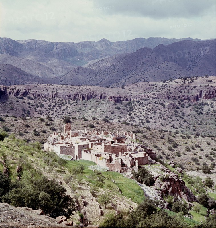 View of the granary (agadir) and village of Sidi Yaakoub