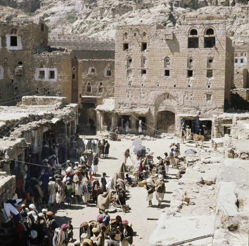 View of traders in an ancient market near San'a
