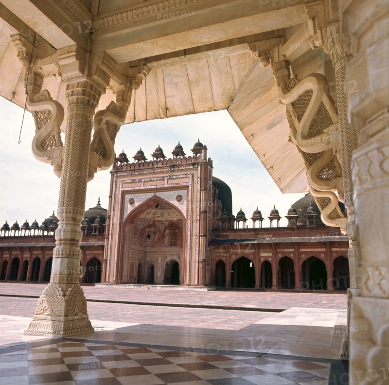 The courtyard of the Jami Masjid at Fatehpur Sikri seen from the tomb of Shaikh Salim Chisti