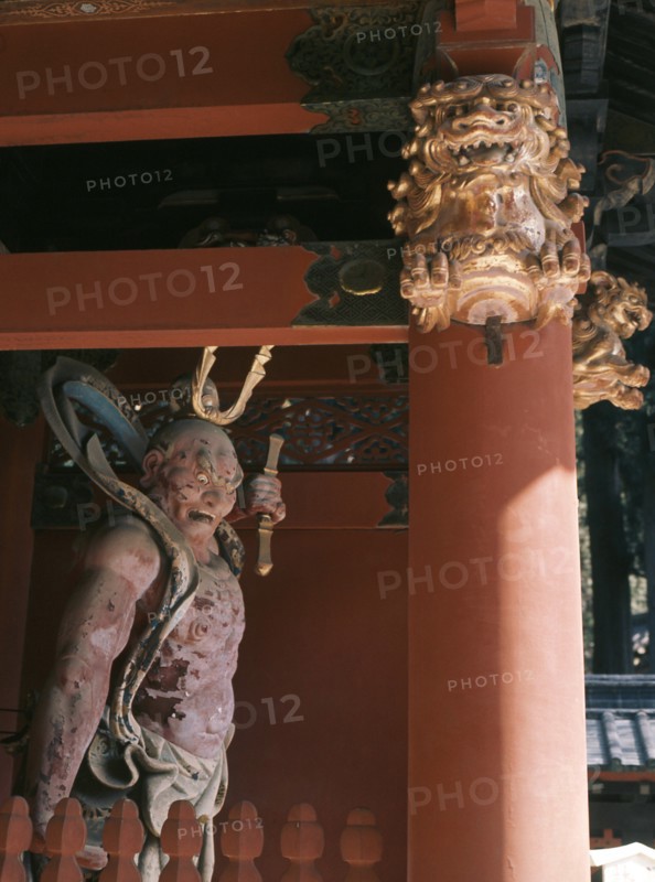 One of the two guardian divinities that protect the entrance gate of the Daiyuin