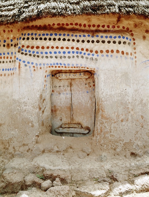 A Kaba-blon (shrine) in Kaba Kangaba which was once the capital of the Malinke kingdom which became the great empire of Mali in the 13th century