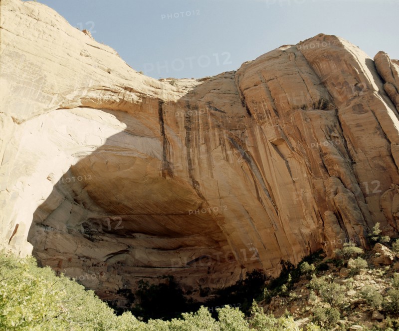 Betatakin a cliff dwelling with 135 rooms