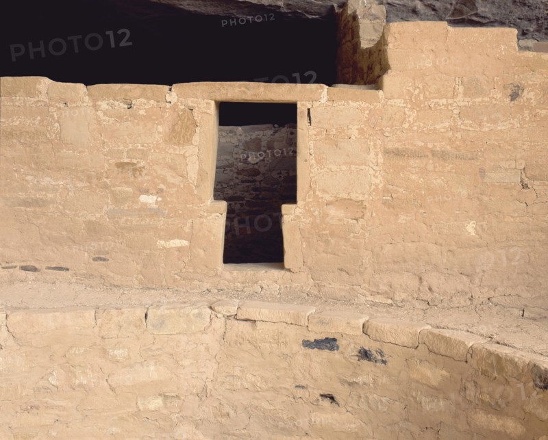 Cliff dwelling at Mesa Verde with typical 'keyhole' door