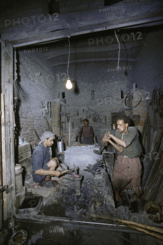View of traders in an ancient market near San'a