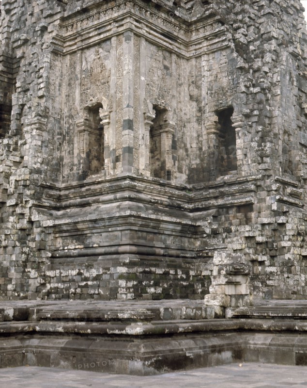 The temple complex at Lara Jonggrang consists of three main sanctuaries dedicated to Shiva, Brahma and Vishnu and three minor ones dedicated to particular forms of Shiva and Shiva's bull mount, Nandi