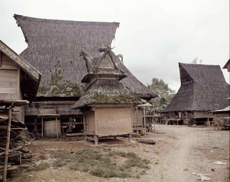 The small house-shaped structure is a bone house or geriten