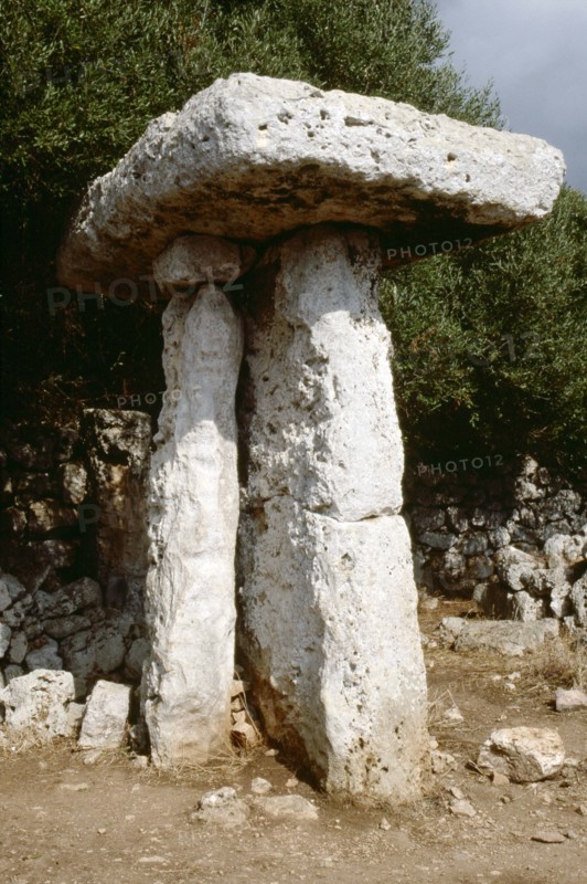 The unique "double-support" taulaat Torre Trencada   Spain